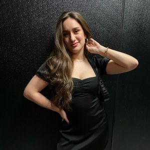 Meet your Posher, Dalia